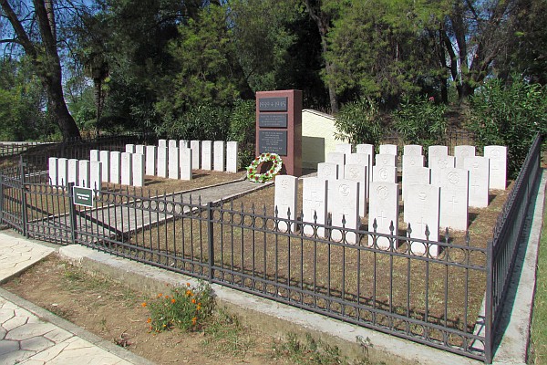 memorial to WW II soldiers who died in Albania