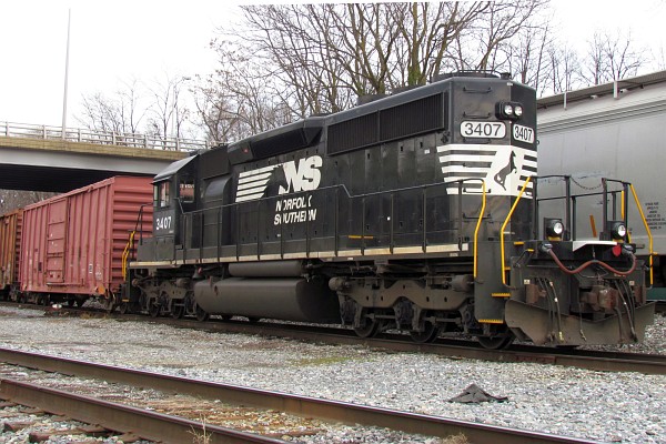 a Norfolk Southern locomotive in Harrisonburg