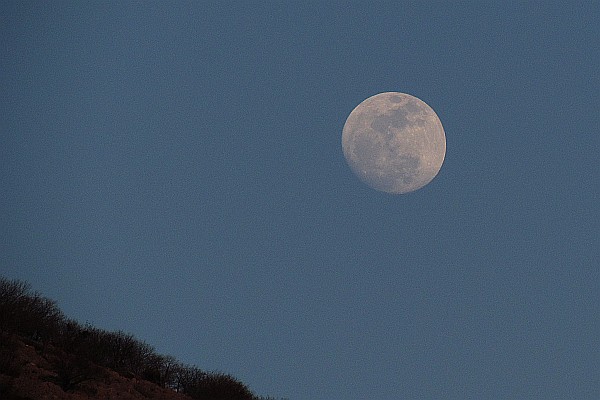 rising waxing gibbous Moon over Mostar