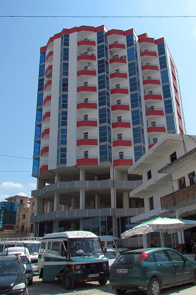 a high-rise apartment building in Lushnje