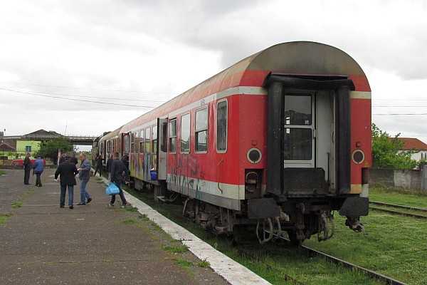 the end of the last passenger car