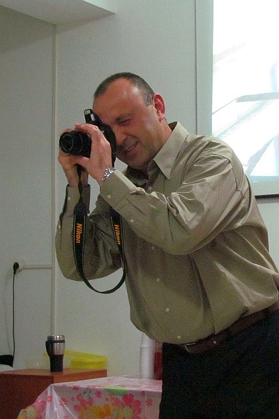 Rafael Cukaj is taking pictures, too