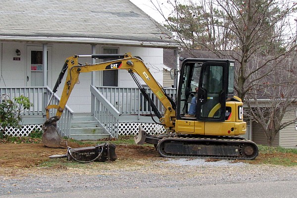 CAT 304C CR mini-excavator at work