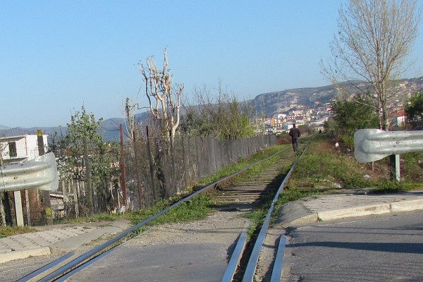 looking north along the single track into Lezhë 