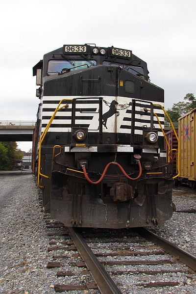 NS 9633 locomotive