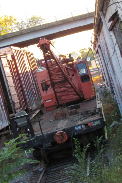 front view of the Burrow Model 40 rail crane