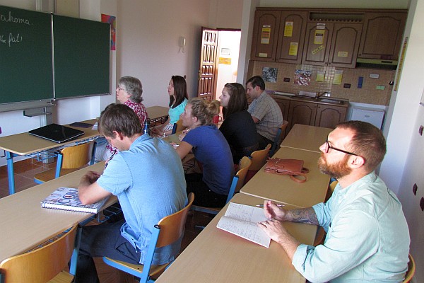 American teachers in our Albanian language class