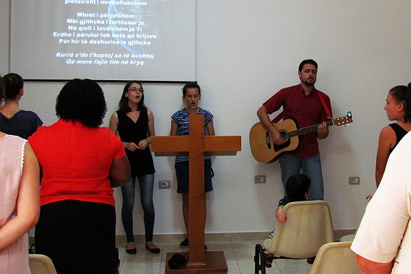 praise team leads us in singing