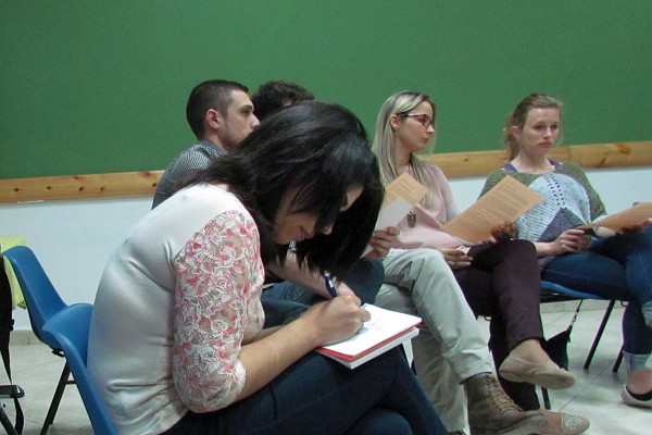 we ponder the Scriptur and listen to God