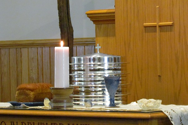 the bread and grape juice awated our time of Christian communin