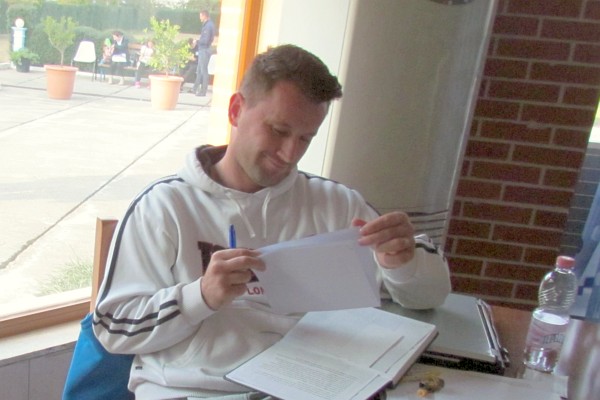 Nikol plans his classes