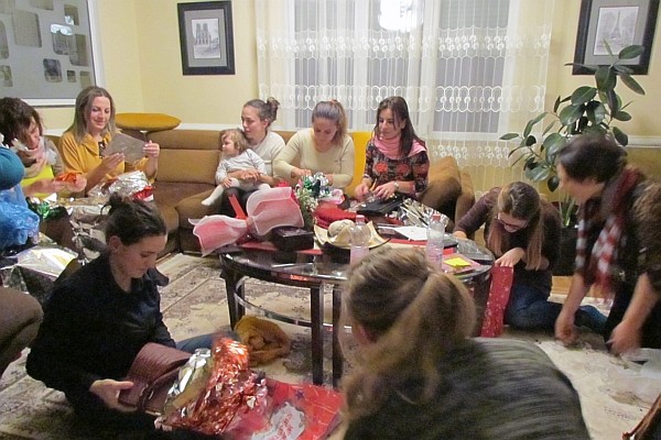 ...and time to open the presents
