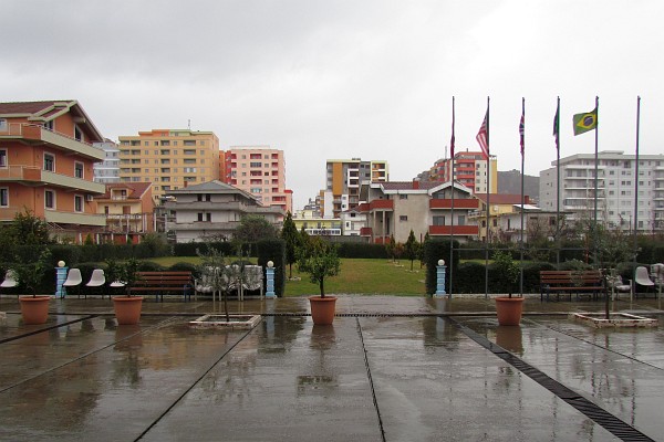 rain is coming down 