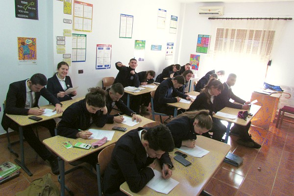 physics students taking their last test before the final
