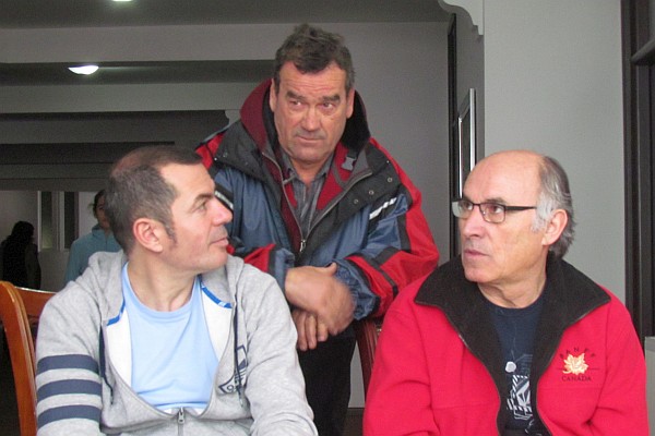 Dini Shahini and friends talking inside