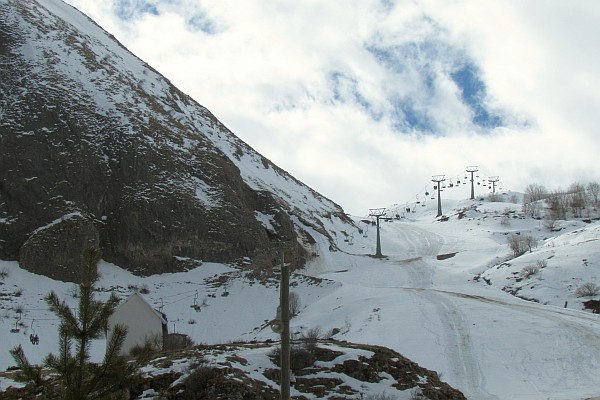 Sunday a.m. the chair lift was in operation