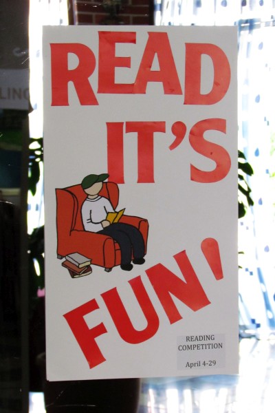 poster iviting students to read 