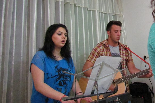 pianist and guitarist