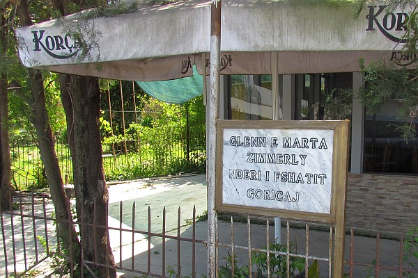 plaque honoring Glenn and Martha Zimmerly