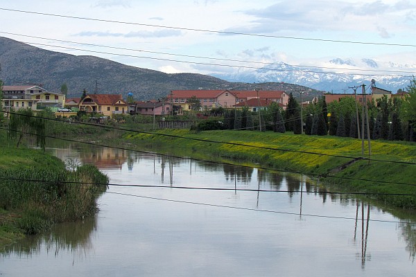 Drini River looking south