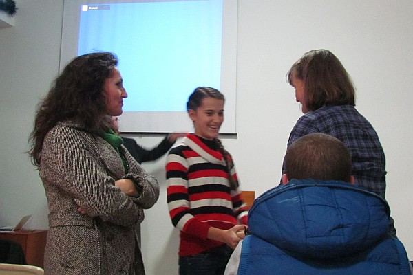 Lois King Visits with old friends