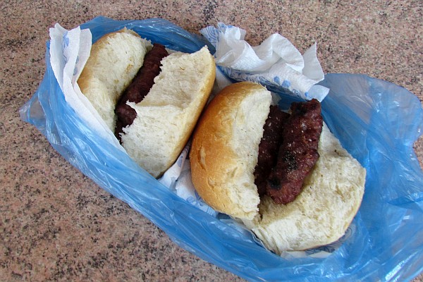 gofta sandwich from a street cart
