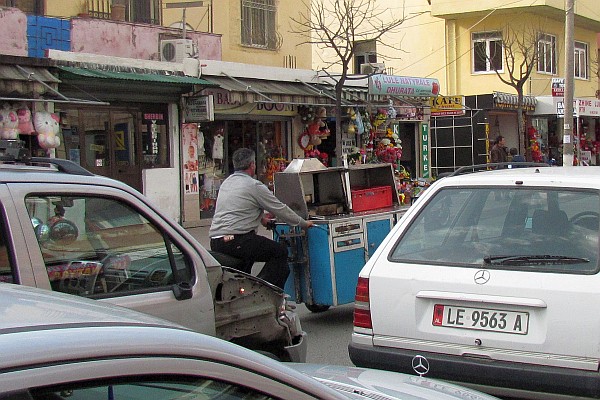 my favoirte qofta cart moves to another location