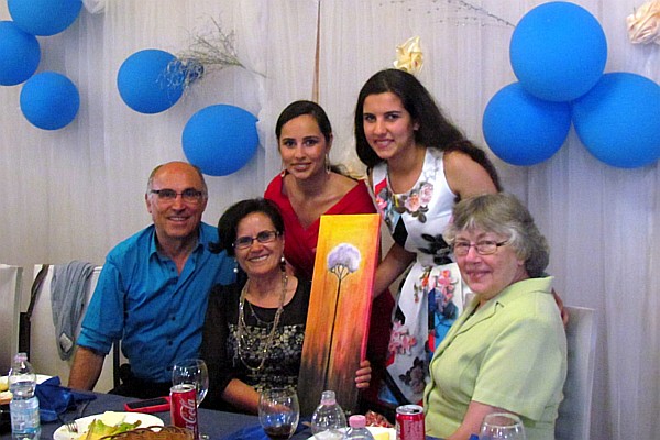 gift for the principal from two Hila sisters