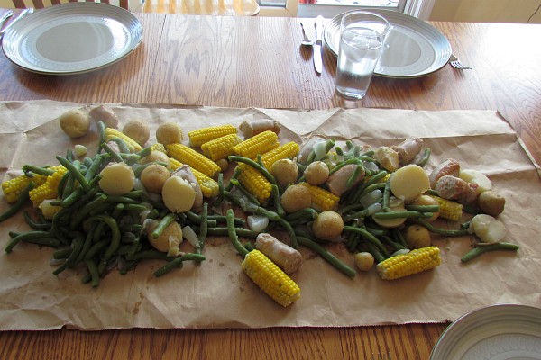 Pennsylvania Dutch adapted frogmore stew