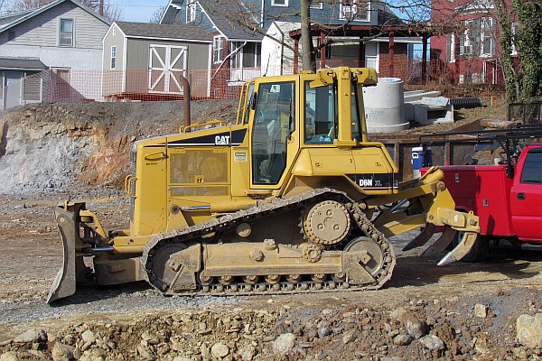 CAT D6N XL crawler tractor