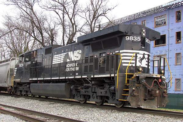 NS 9835 locomotive, Harrisonburg, VA, USA