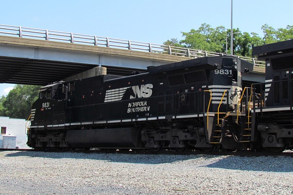 NS 9831 locomotive