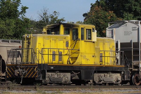 switcher locomaotive at the Pilgrim's feed mill