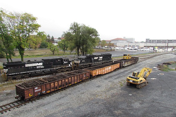 Harrisonburg NS rail yard on a Sunday afternoon