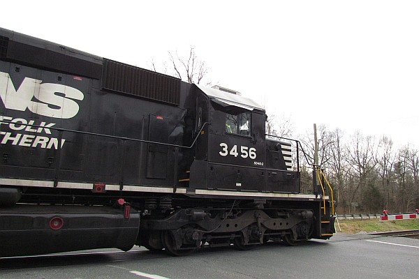 NS 3456 pulling the MoW train